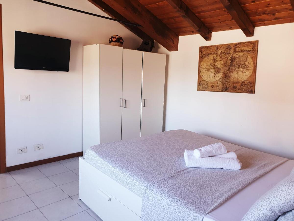 Leonardo Da Vinci / Galeazzi Apartment Milan Bagian luar foto